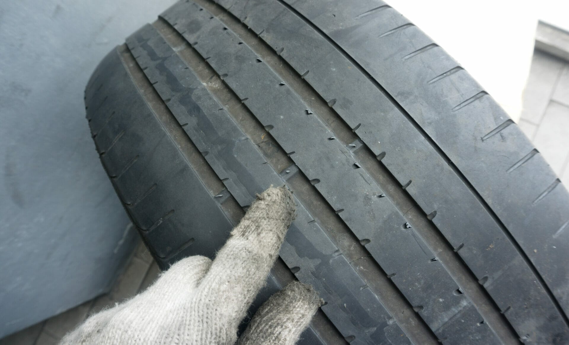 How to Change Tires With Bars Tire Hub A Quality One