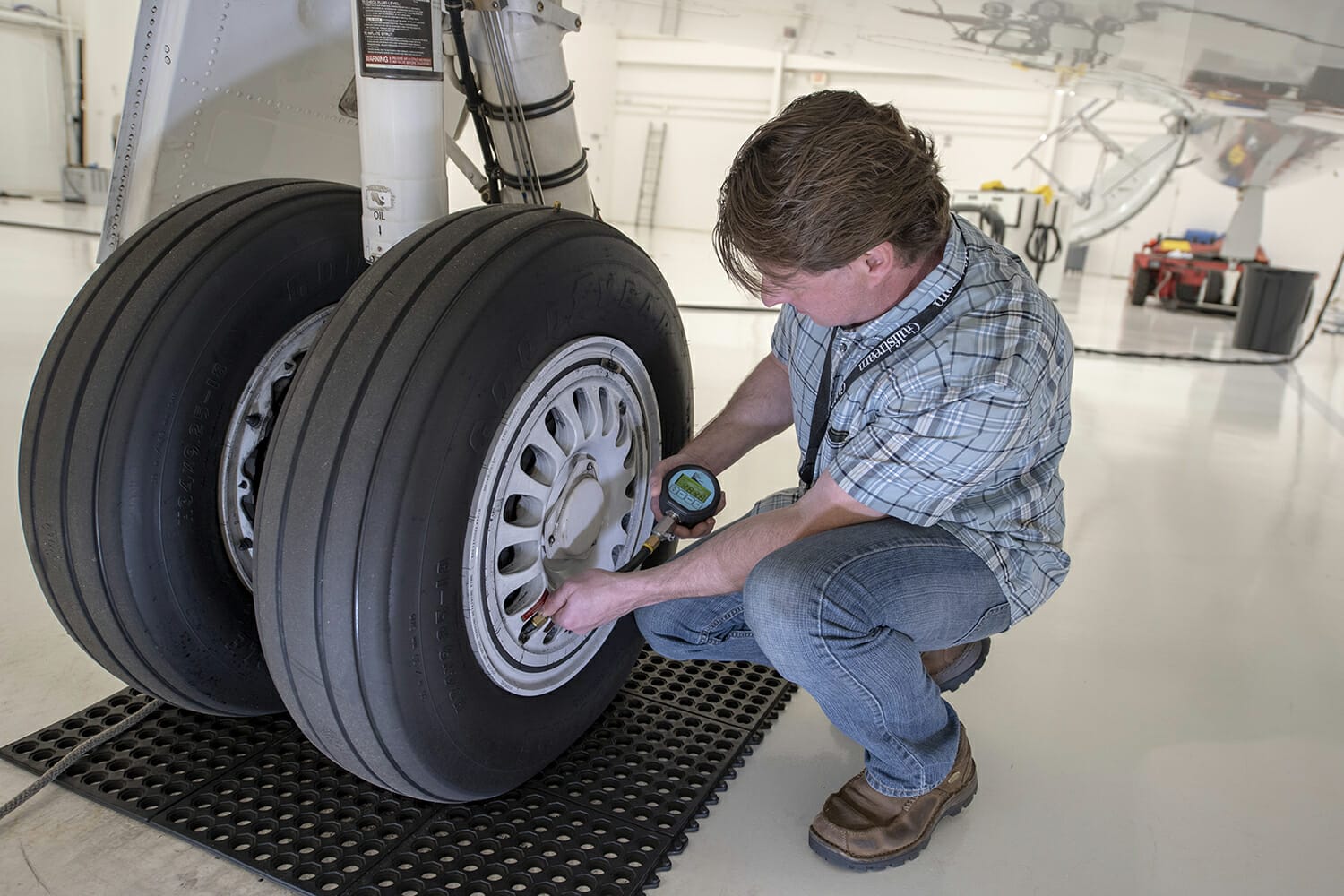 Aircraft Tire Pressure Chart | My XXX Hot Girl